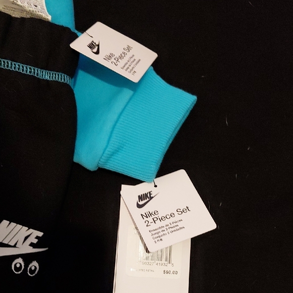 Nike Boys Two Piece Hoodie and Sweatpants - Picture 2 of 5